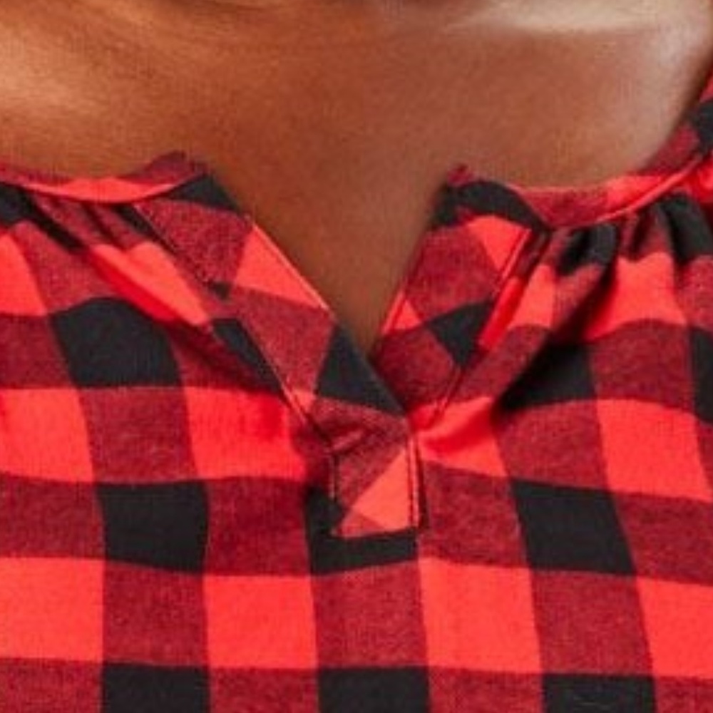 SPLIT NECK FLANNEL PLUS SIZE BLOUSE - Picture 2 of 3
